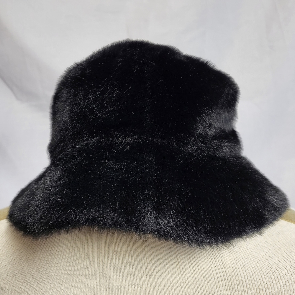 NWT Feux Fur Black Bucket Hat Women's Size M - 22 inches